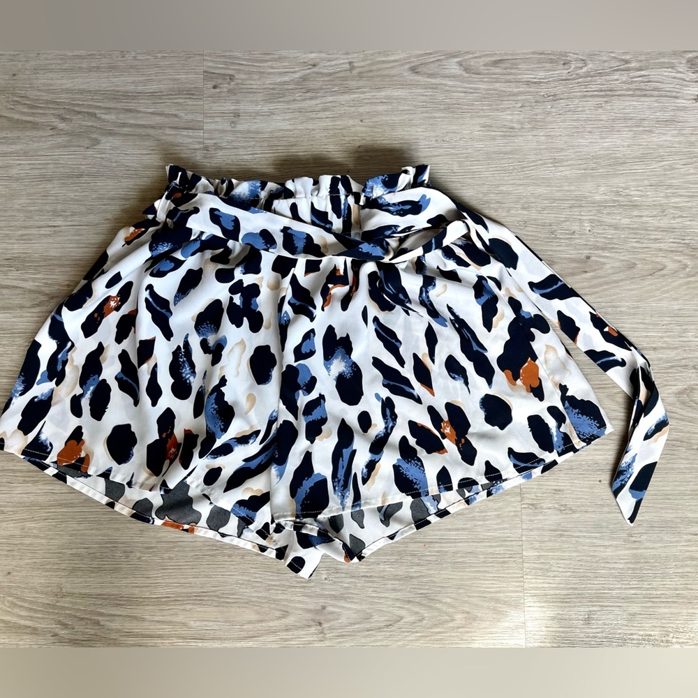 Belted Leopard Print Paperbag Shorts. Multi-color, large, from SHEIN